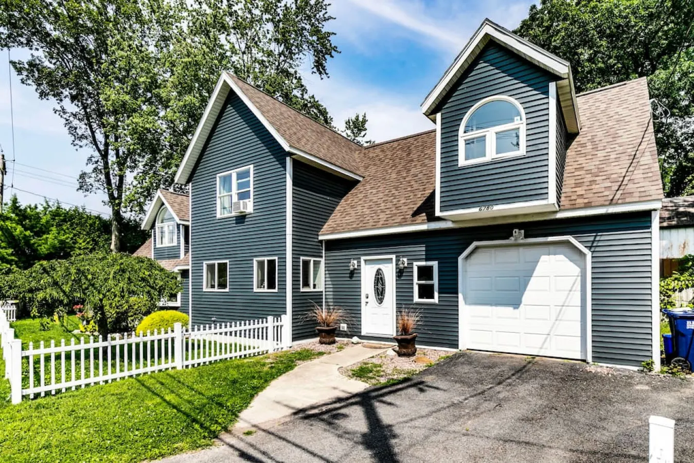 Blue Heron | Family Home by Sylvan Beach | Sleeps 12