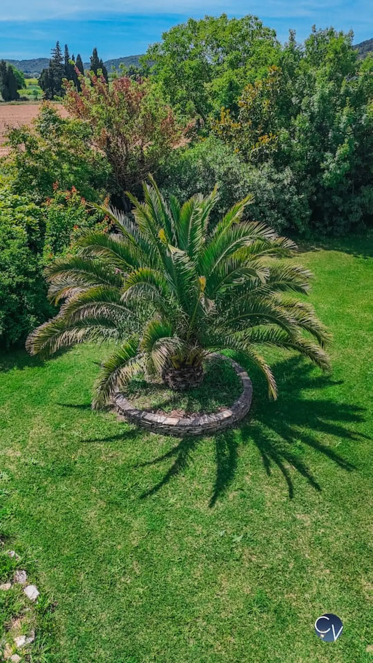 Villa avec piscine et jardin, calme et confortable 14
