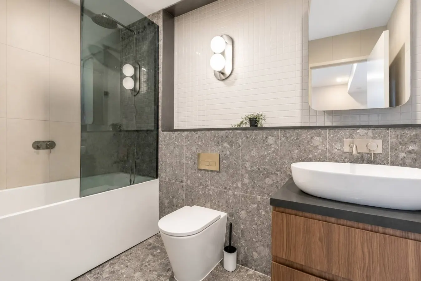 Macquarie Park 2BR Apt Near Metro & Shops 6