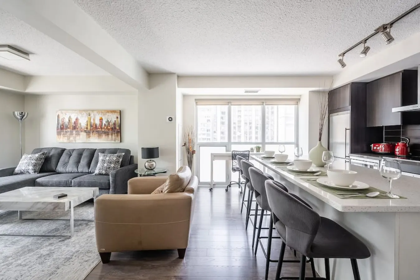Upscale 2BR Condo • Luxury Living • Free Parking