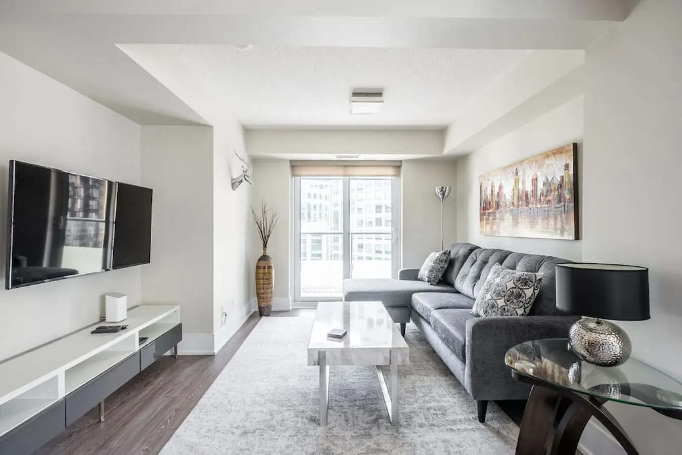 Upscale 2BR Condo Luxury Living Free Parking 9