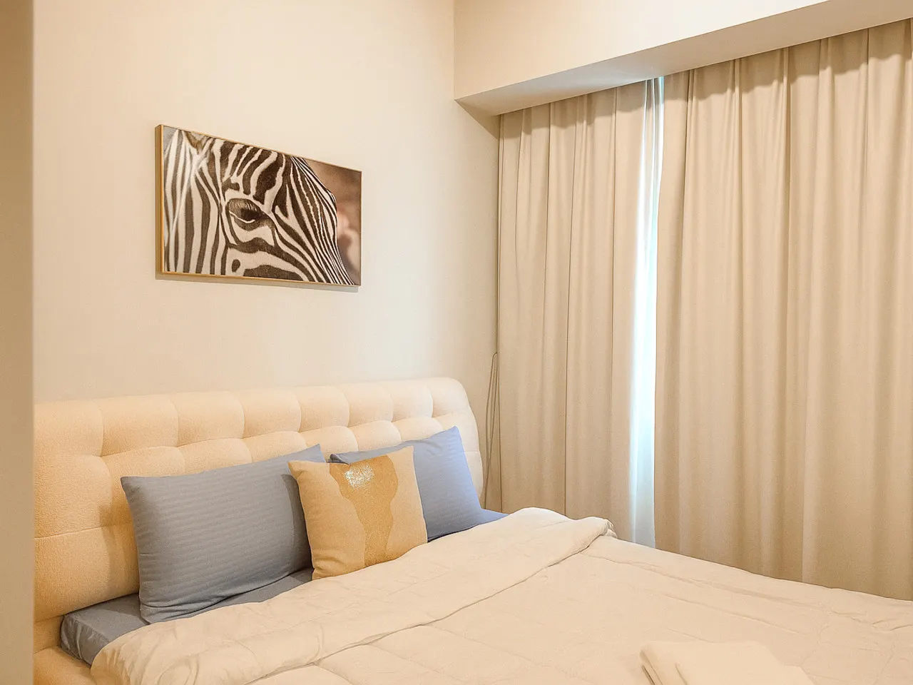Dream Shoma Upscale 3BR in Downtown Dubai 12
