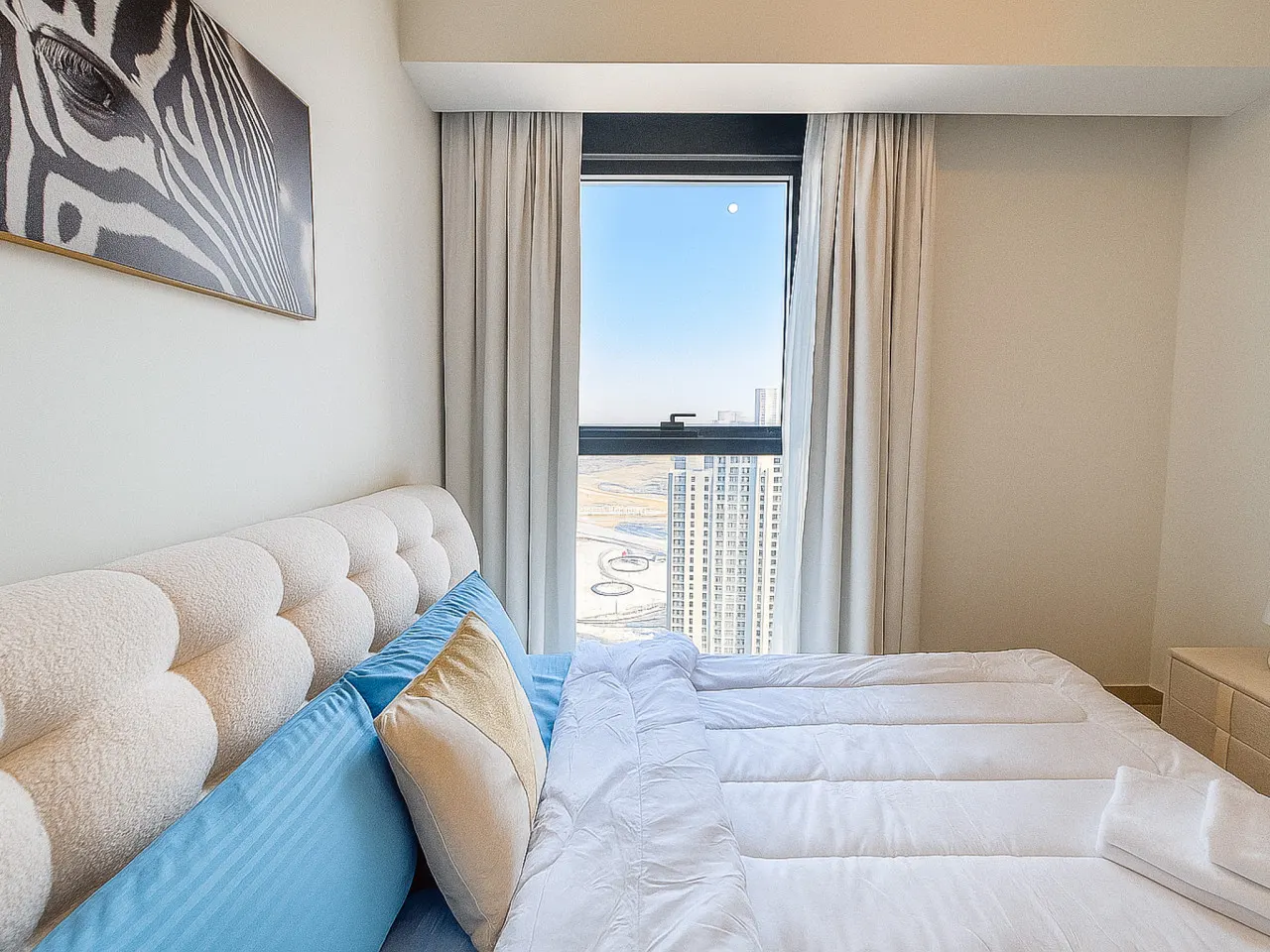 Dream Shoma Upscale 3BR in Downtown Dubai 14
