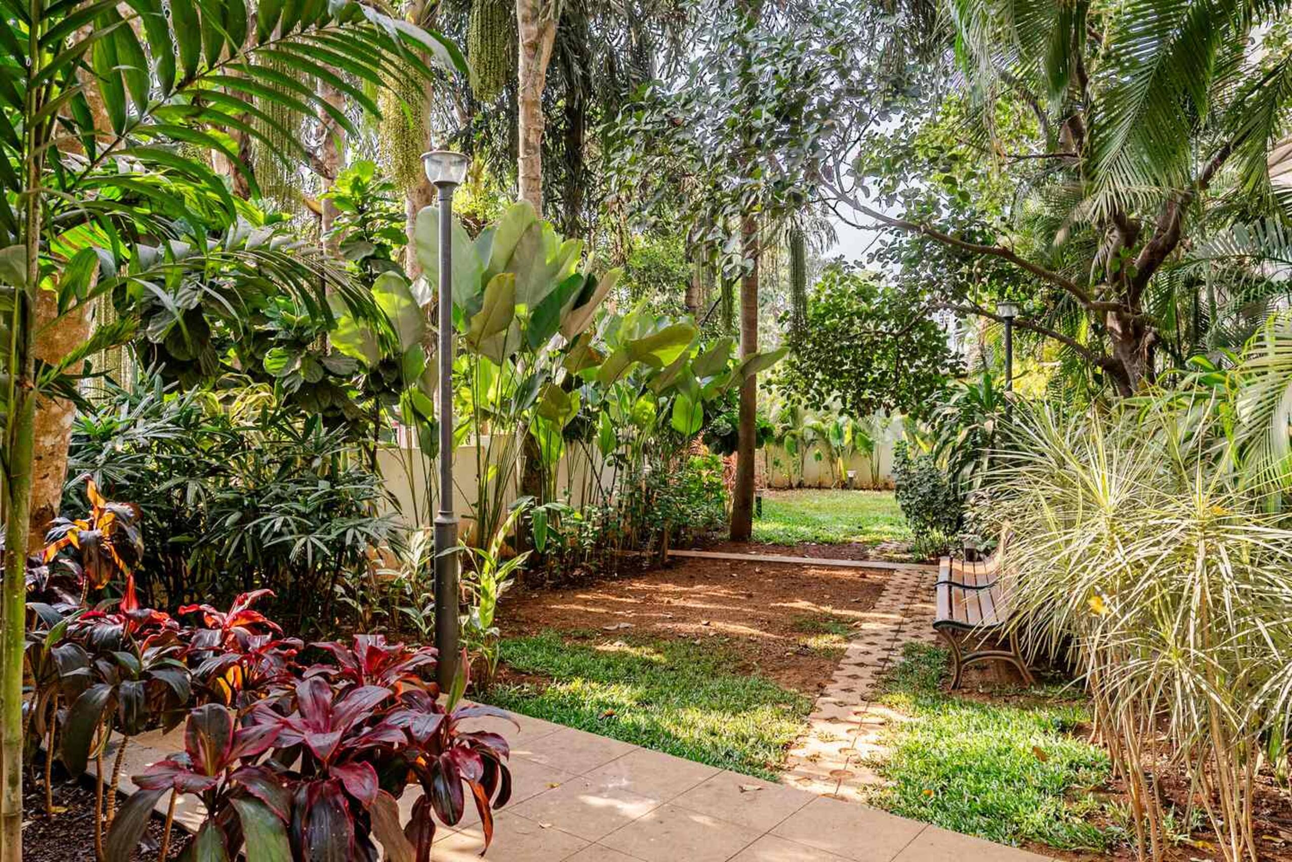 Casa Blues-Studio w Pool, Gym & wifi in North Goa 24