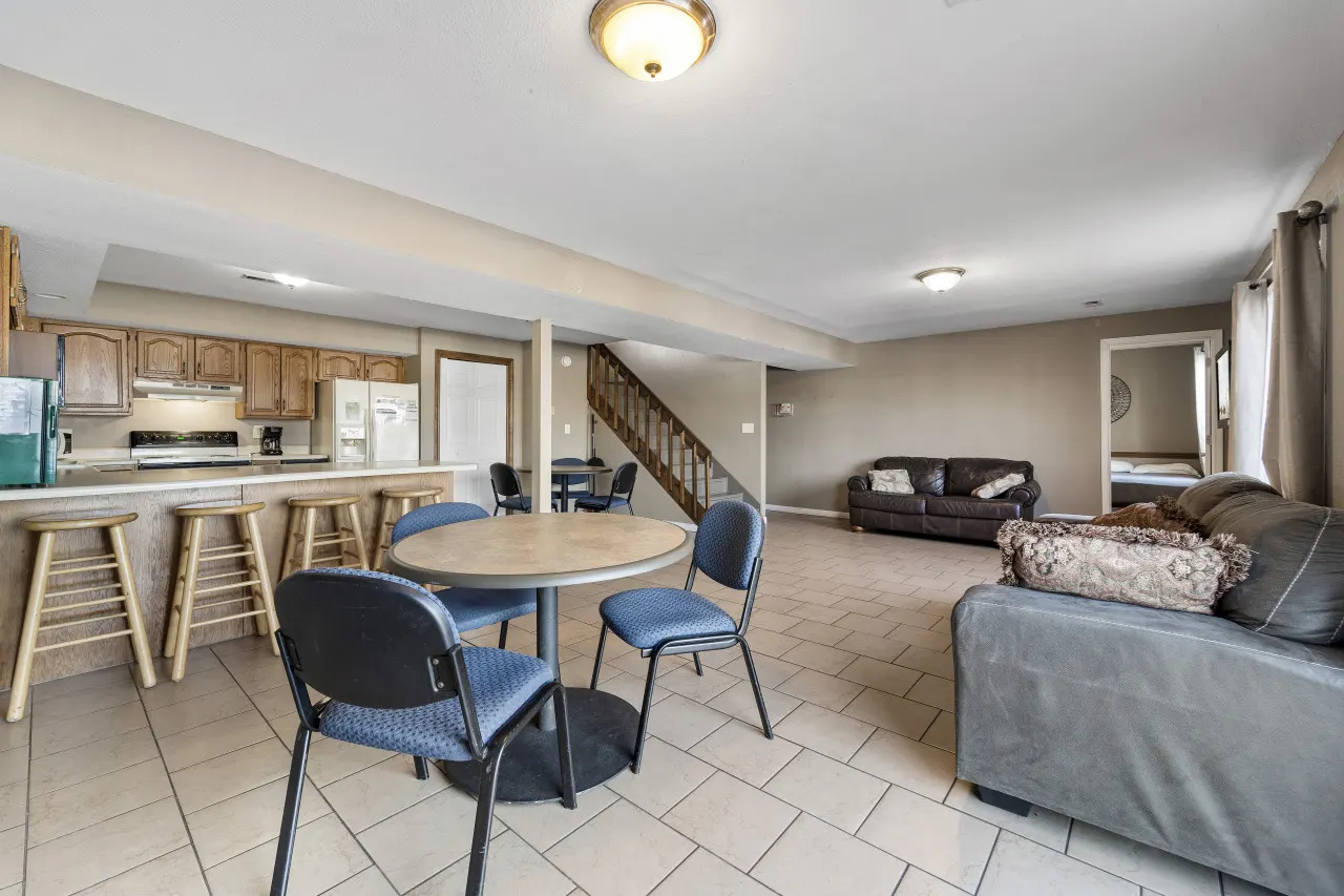 Lodge Sleep 16- Bachelor/bachelorette Parties Welcome! 11