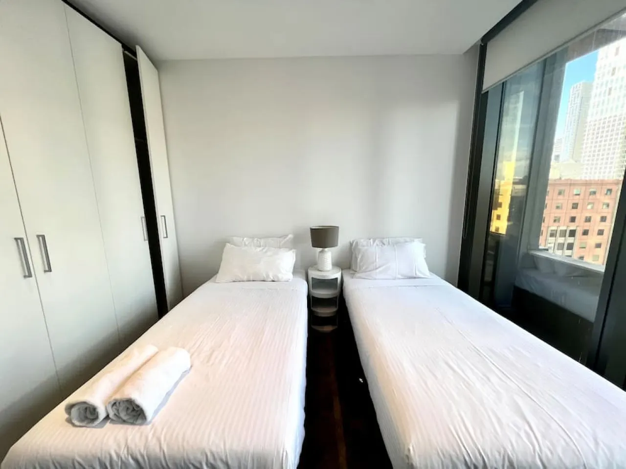 Downtown Deluxe - 2 BR x 2 Apartment - U5&U9 10