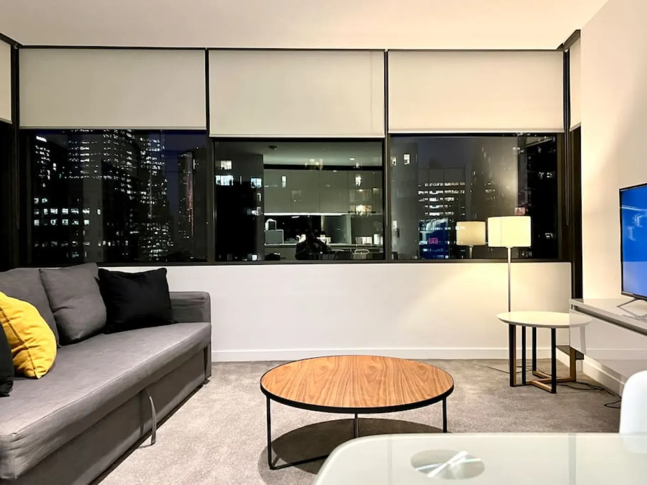 Downtown Deluxe - 2 BR x 2 Apartment - U5&U9 18
