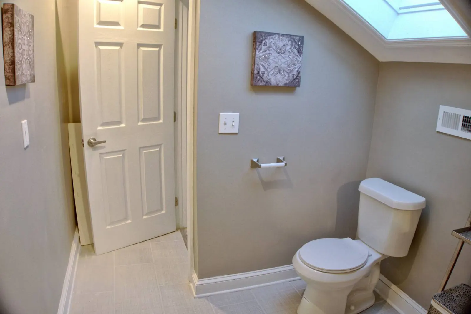 Huge 6 Bed, 5 Bath Historic Savannah Home 12