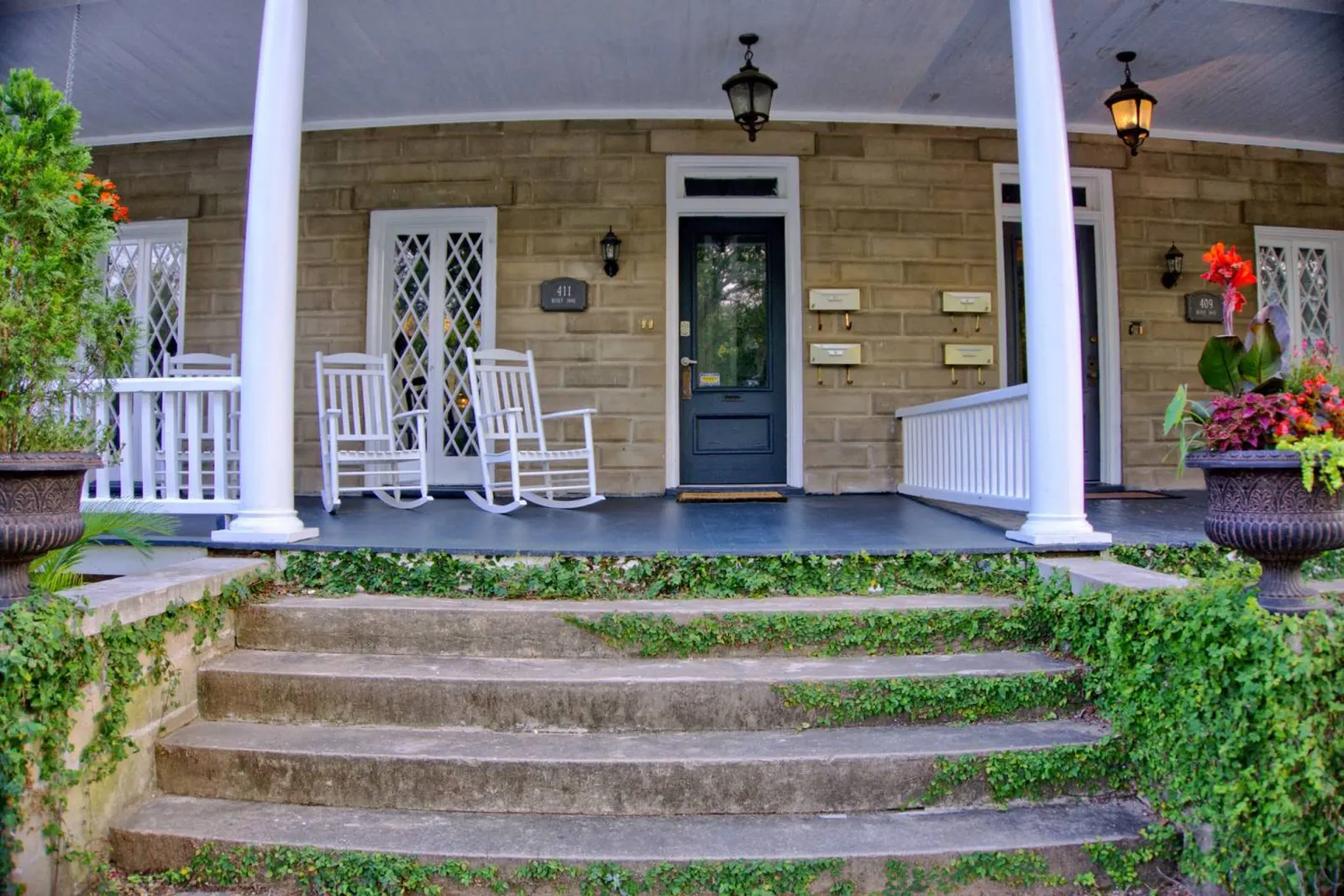 Huge 6 Bed, 5 Bath Historic Savannah Home 3