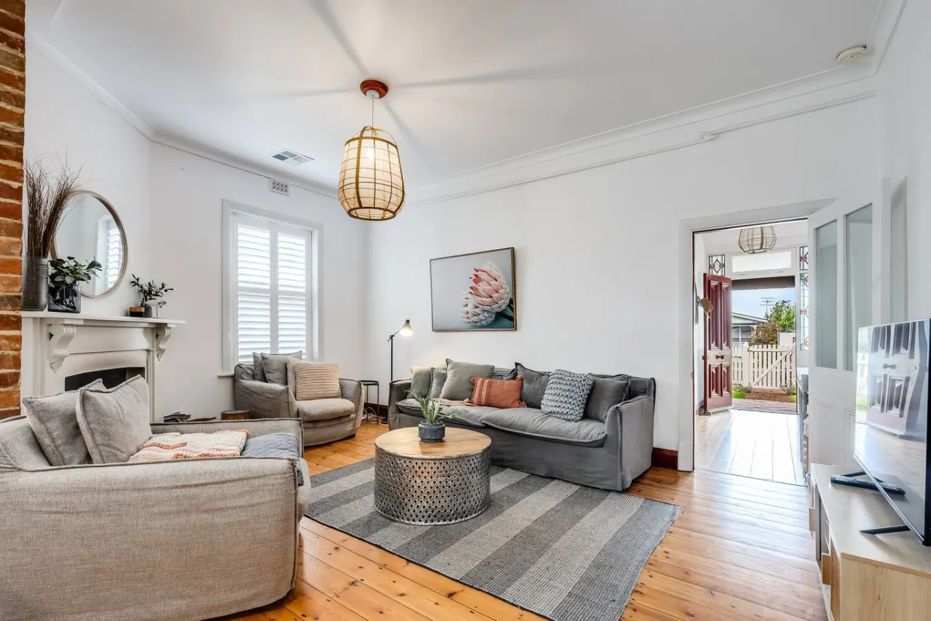 Red Door Cottage—Heritage Warmth by the Sea 10