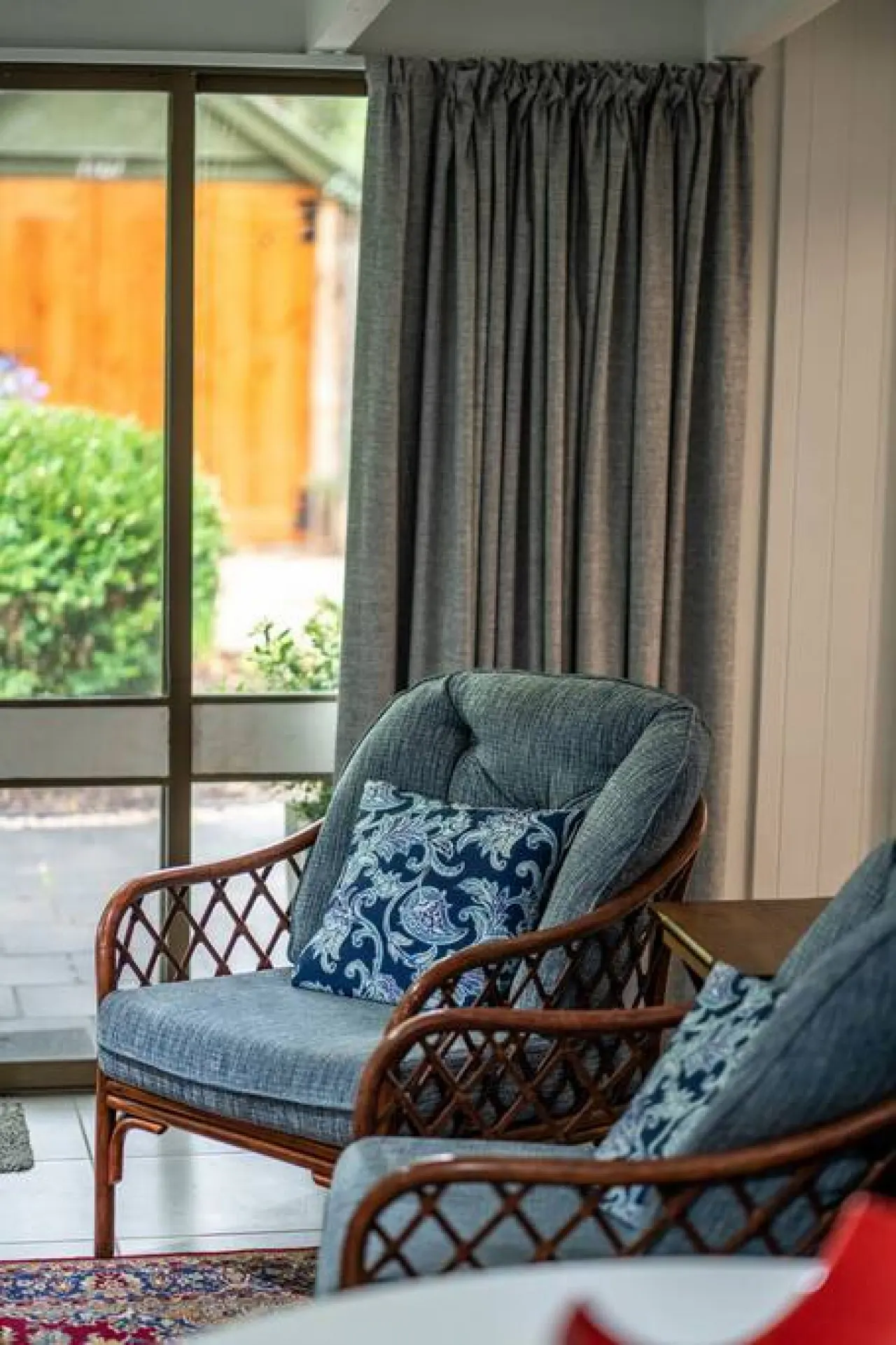 Holly Cottage—Historic Garden Serenity 17