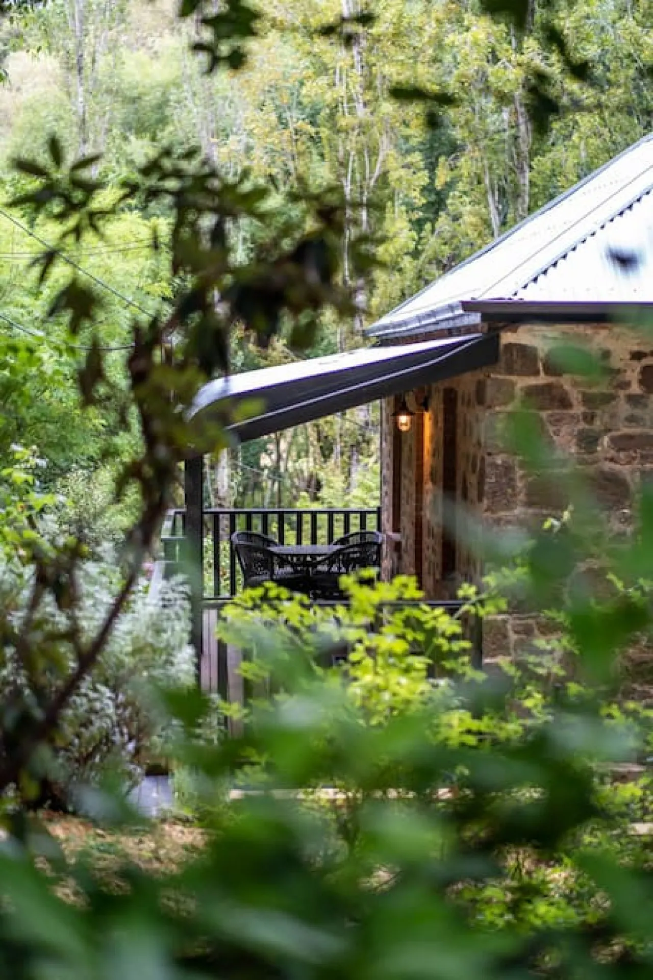 Holly Cottage—Historic Garden Serenity 8
