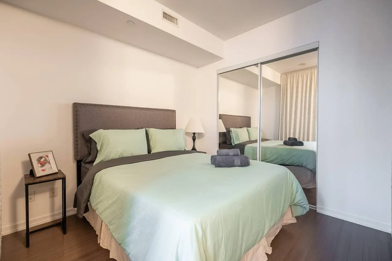 Modern 1BR Executive Stay Central & Stylish 3