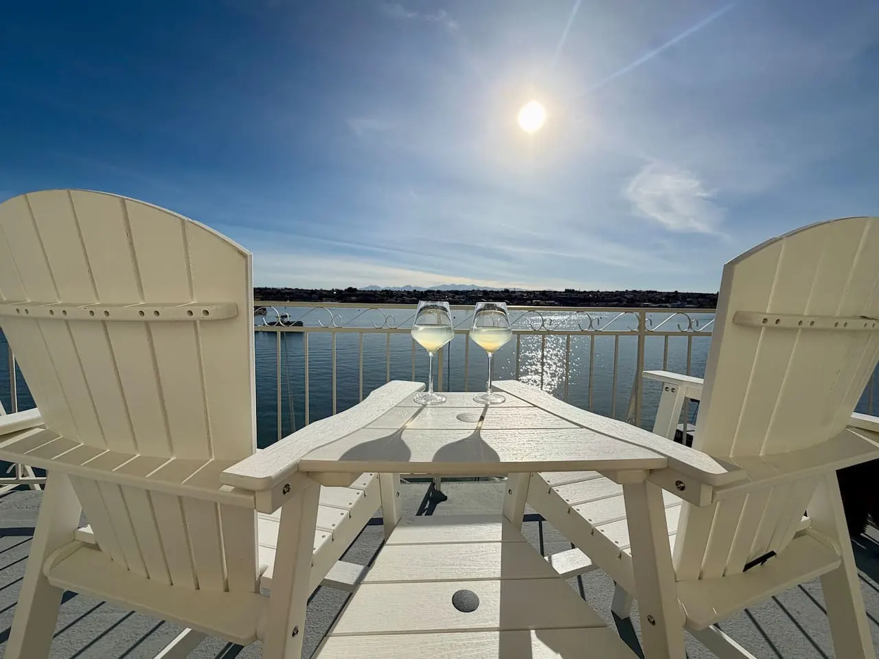 Lakeside Paradise - Hot Tub, Dock, 5bdrm, Firepit