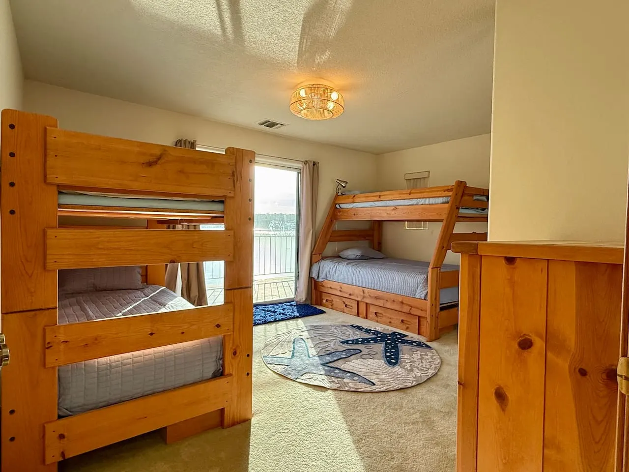Lakeside Paradise - Hot Tub, Dock, 5bdrm, Firepit 11
