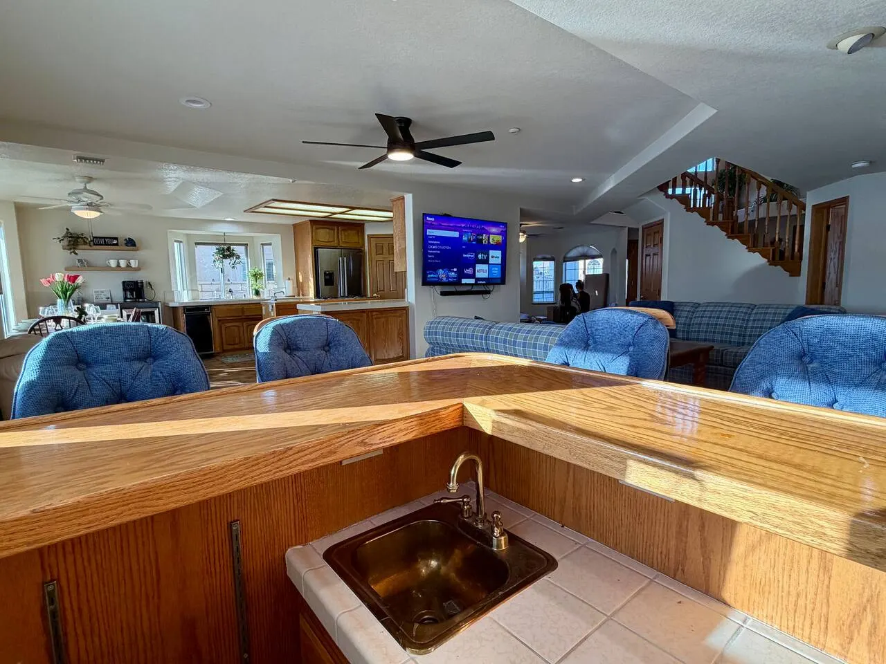 Lakeside Paradise - Hot Tub, Dock, 5bdrm, Firepit 7