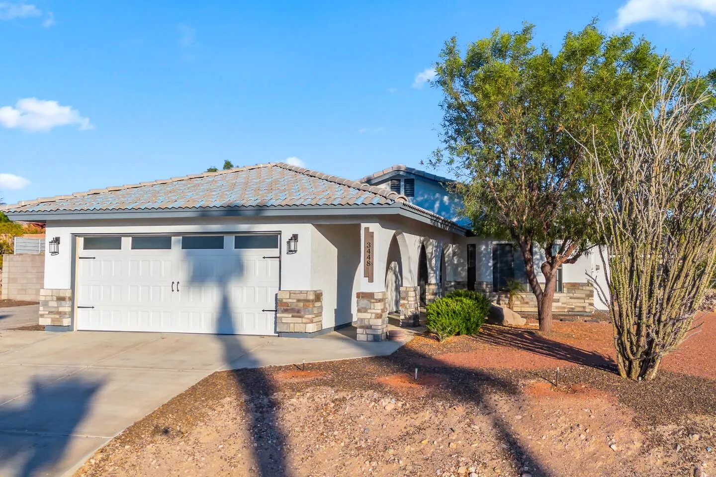 Luxury pool home near Lake Mohave 6