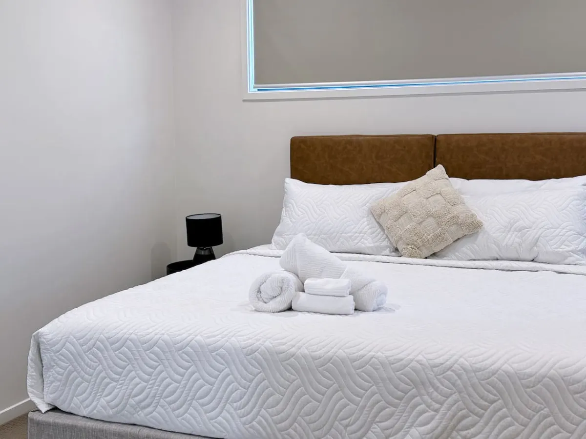 Theme Park Retreat Coomera 5 Beds Villa 9