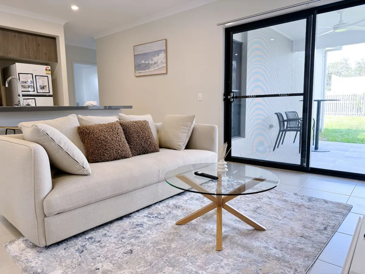 Theme Park Retreat Coomera 5 Beds Villa 12