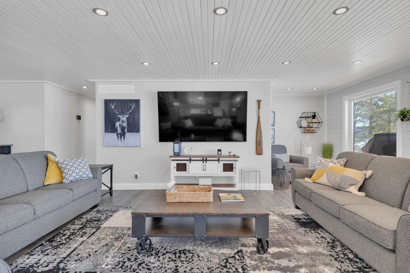 The North Shore - Waterfront Luxury Cottage 9