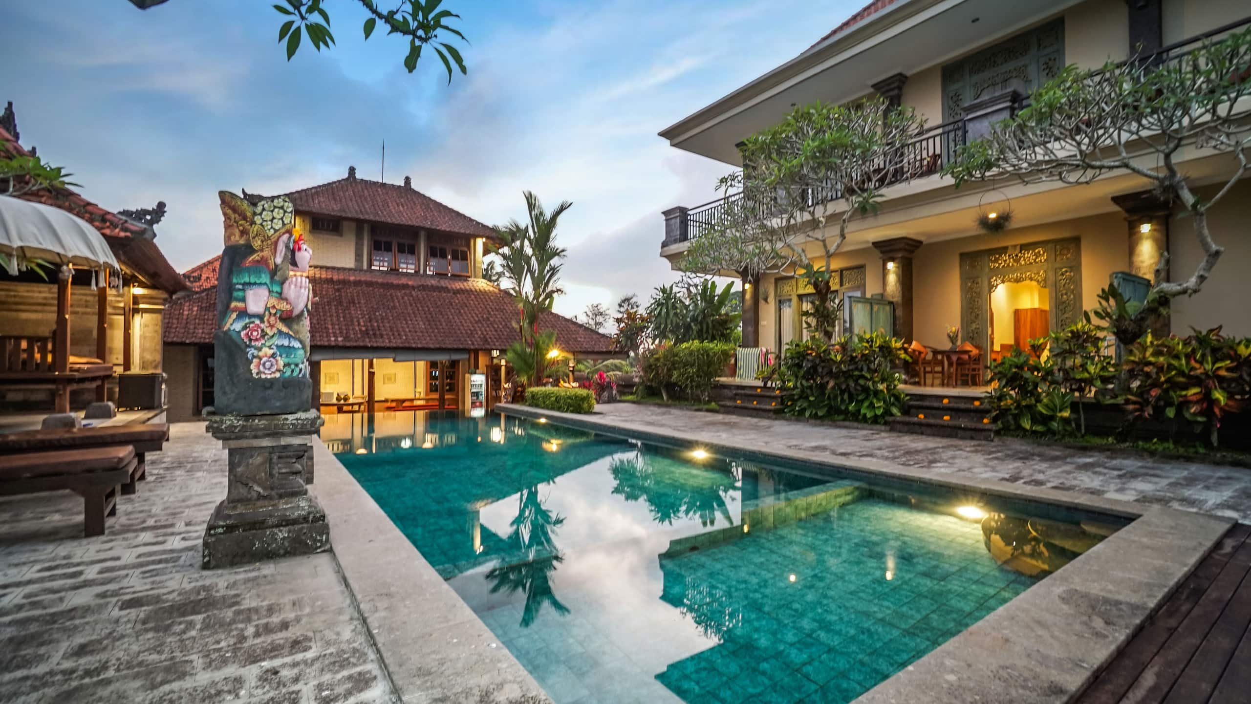 6 Bedroom villa with rice field view