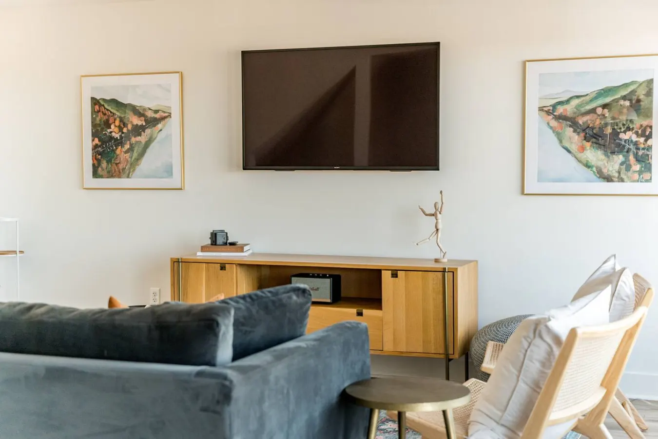 Walkable Downtown Townhome w/ Nespresso + Garage! 11
