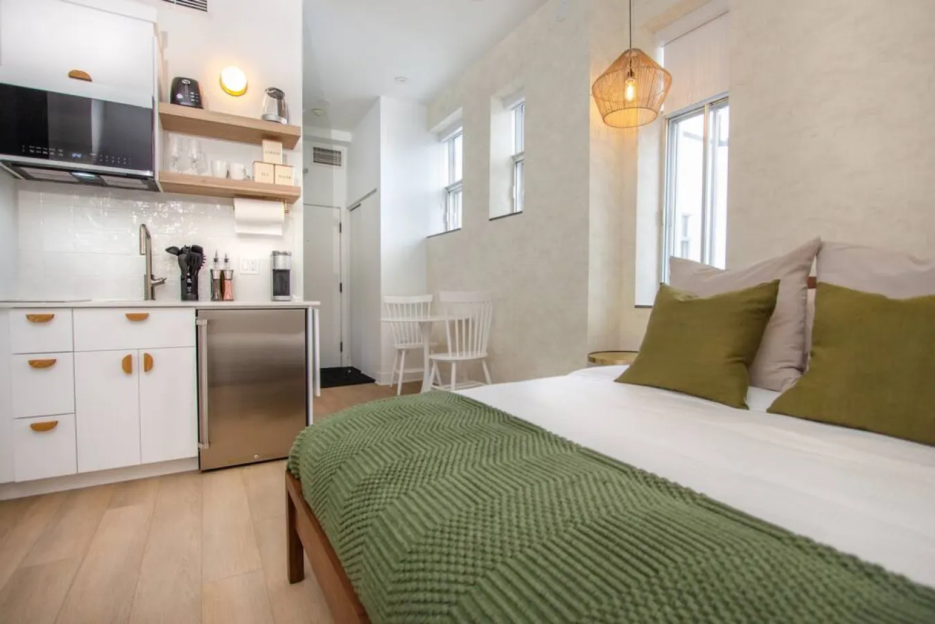 Studio18/Plateau/St-Denis/Terraces/SelfCheck-In/AC 10