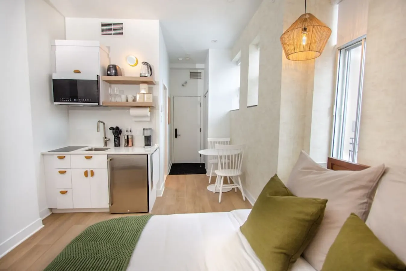 Studio18/Plateau/St-Denis/Terraces/SelfCheck-In/AC 11