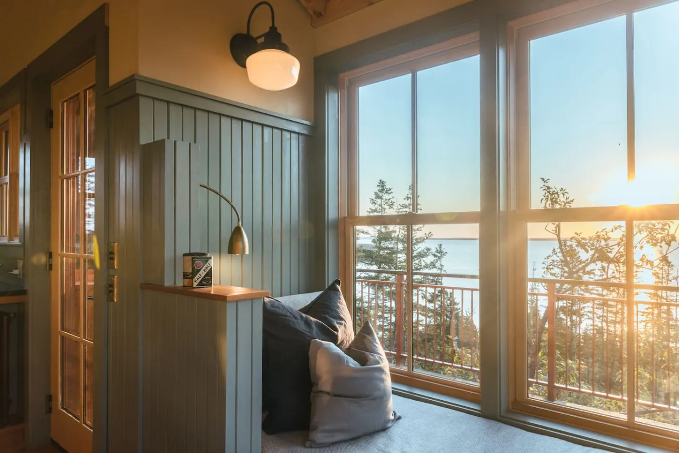 Shackup Tower - 30 ft in the air & hot tub & surf 15