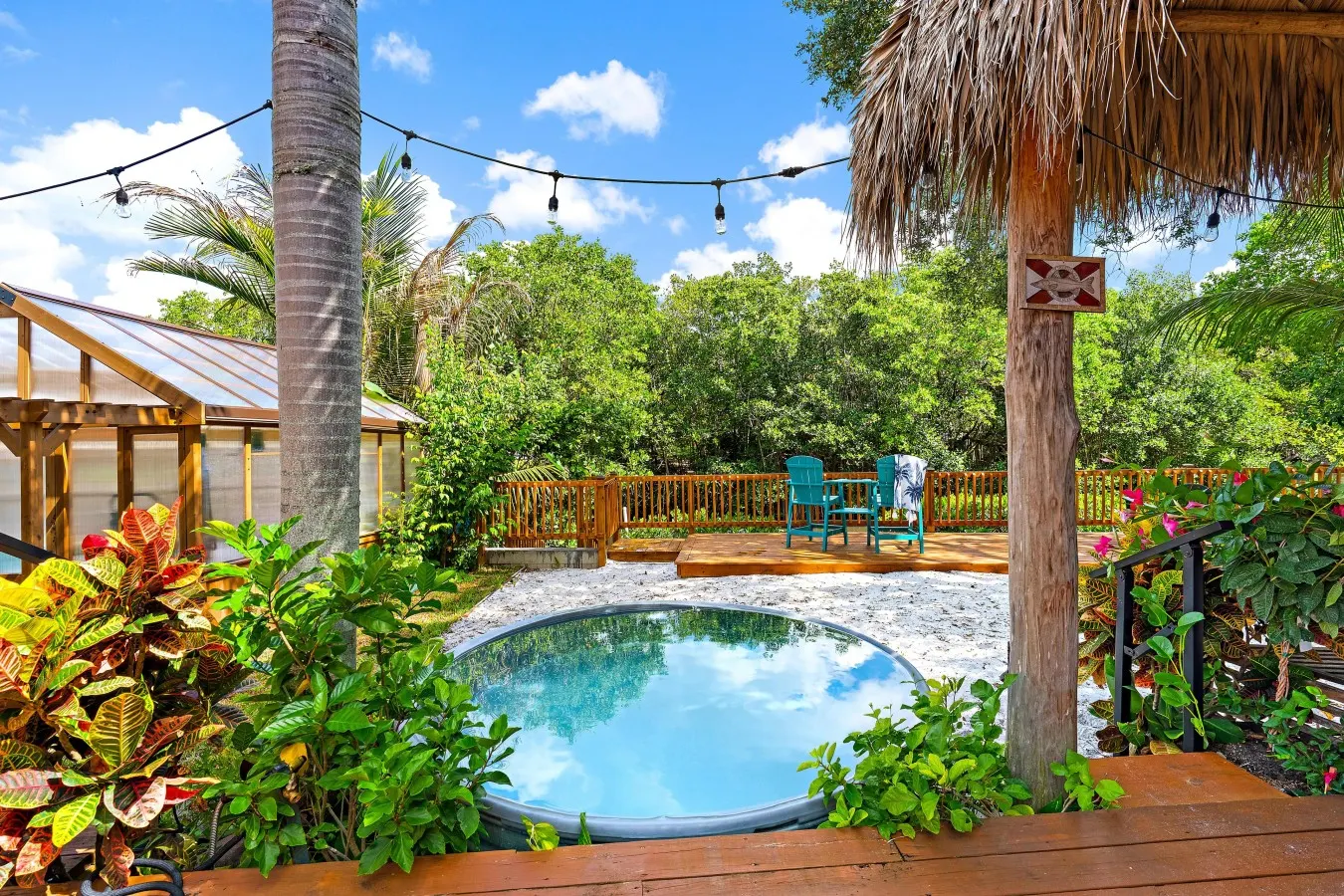Castaways, Riverfront Oasis Kayak And Paddleboard 9