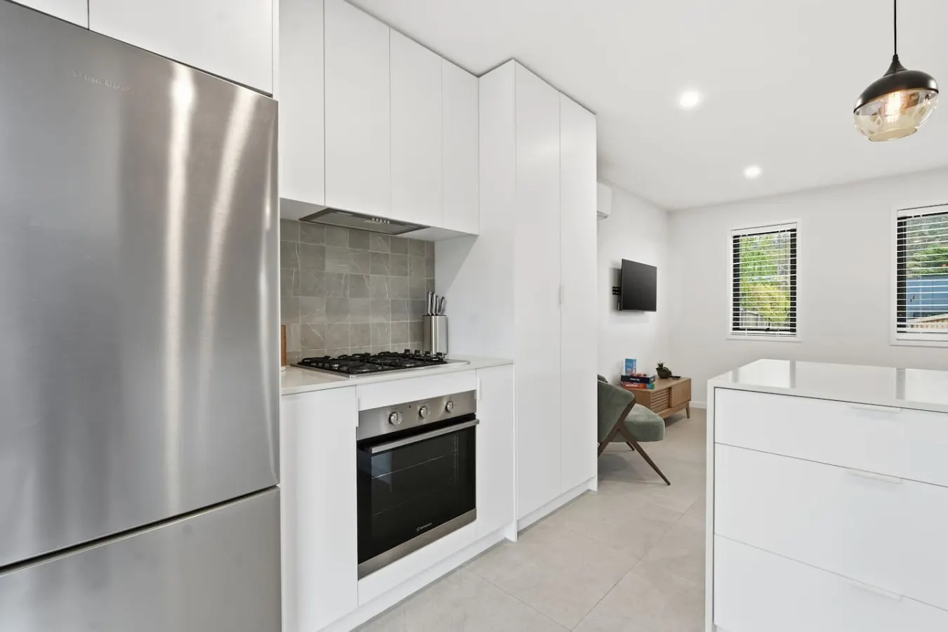 Stylish 2-Bed Stay 17