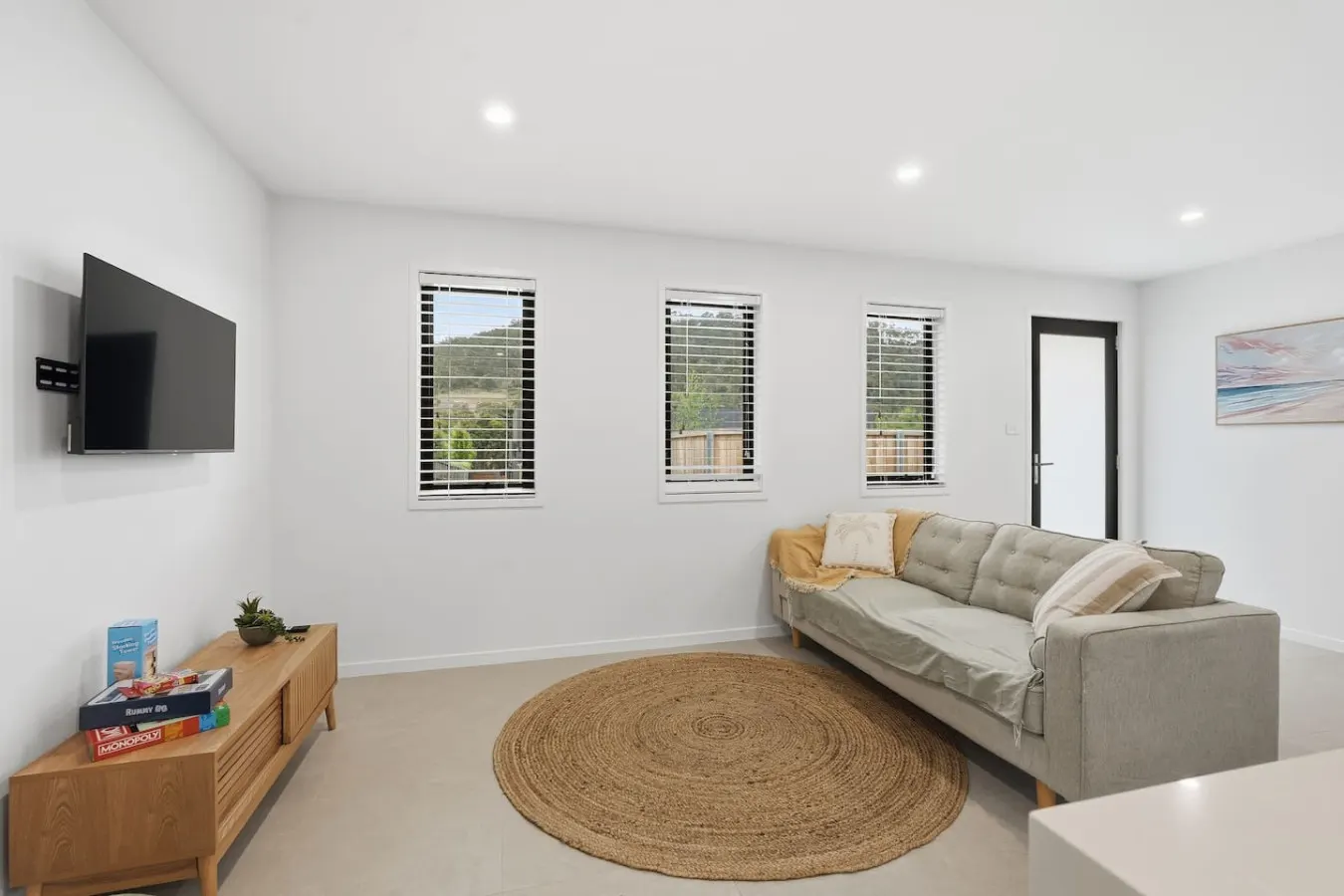 Stylish 2-Bed Stay 19