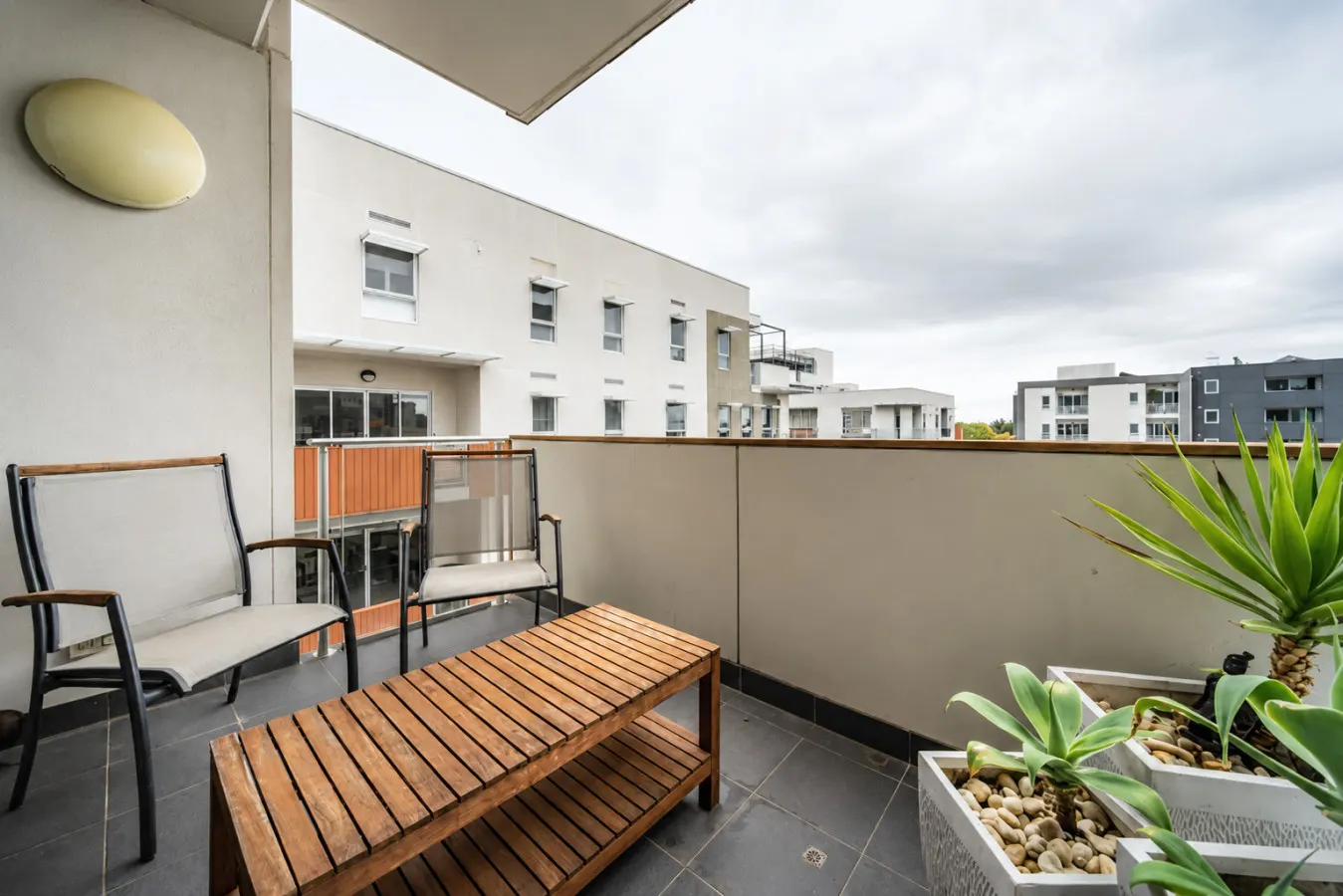 Get Comfy on Frew—CBD Stay near Parklands & Dining — photo 4