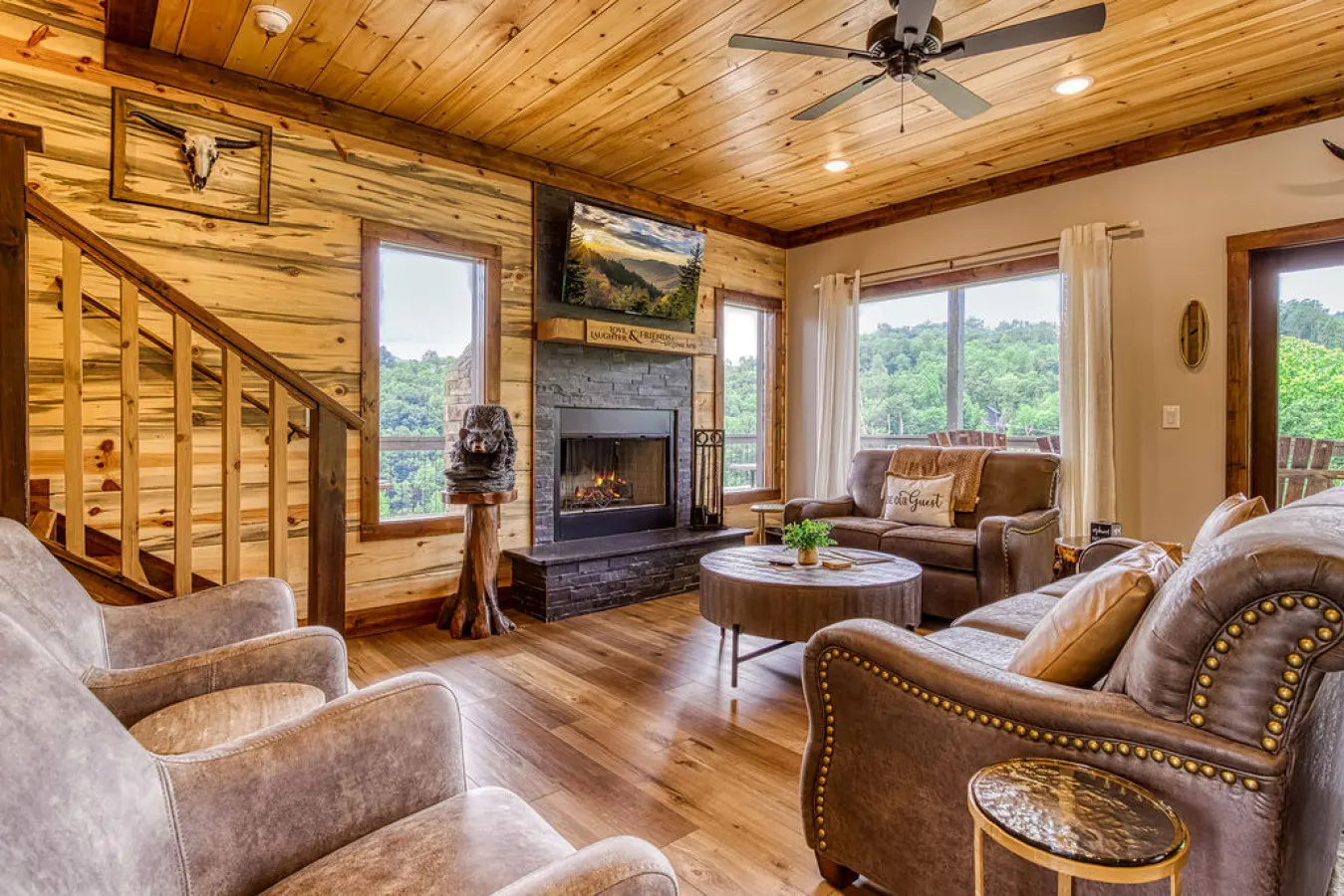 Brand New Cabin w/ Stunning Mountain Views