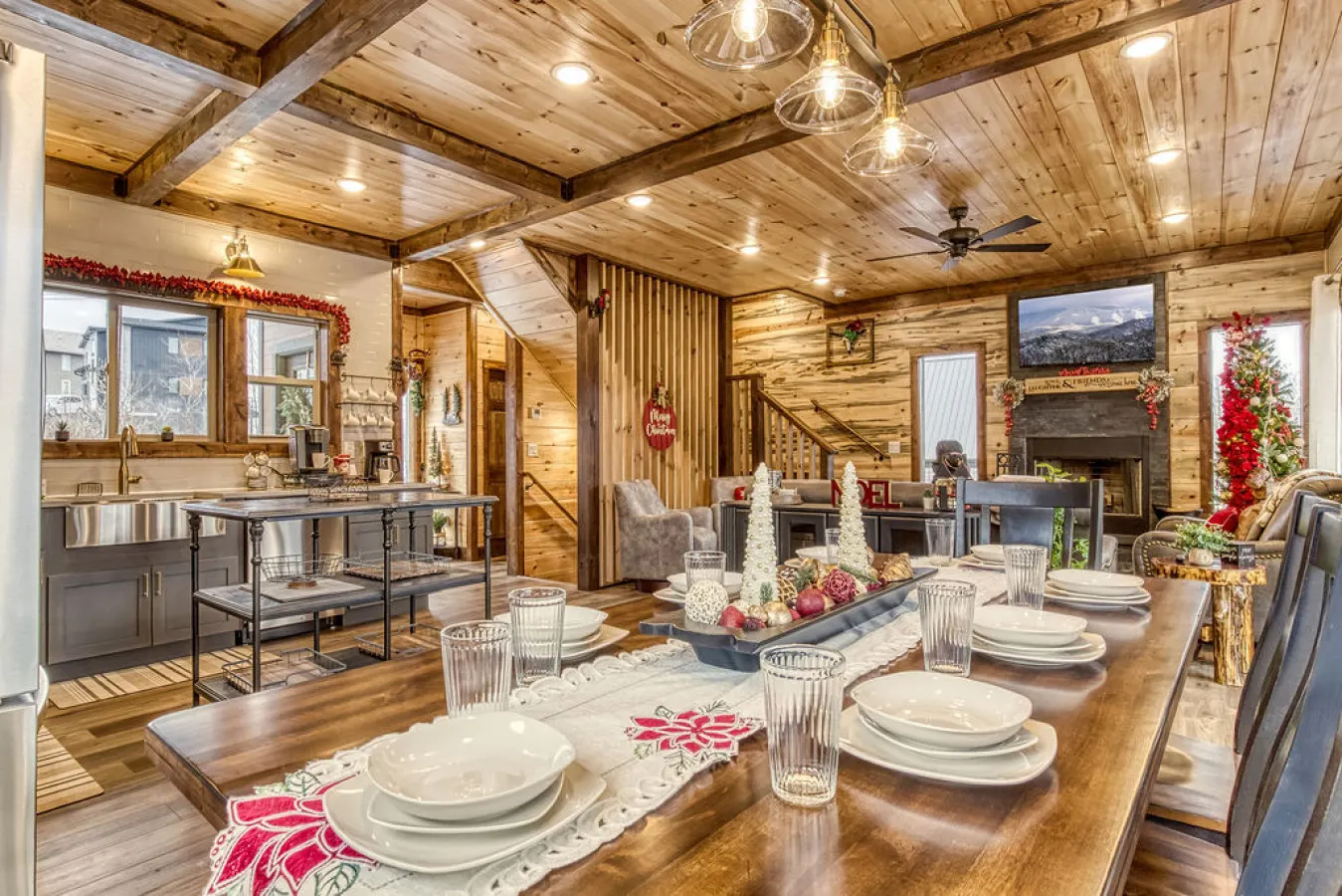 Brand New Cabin w/ Stunning Mountain Views 17