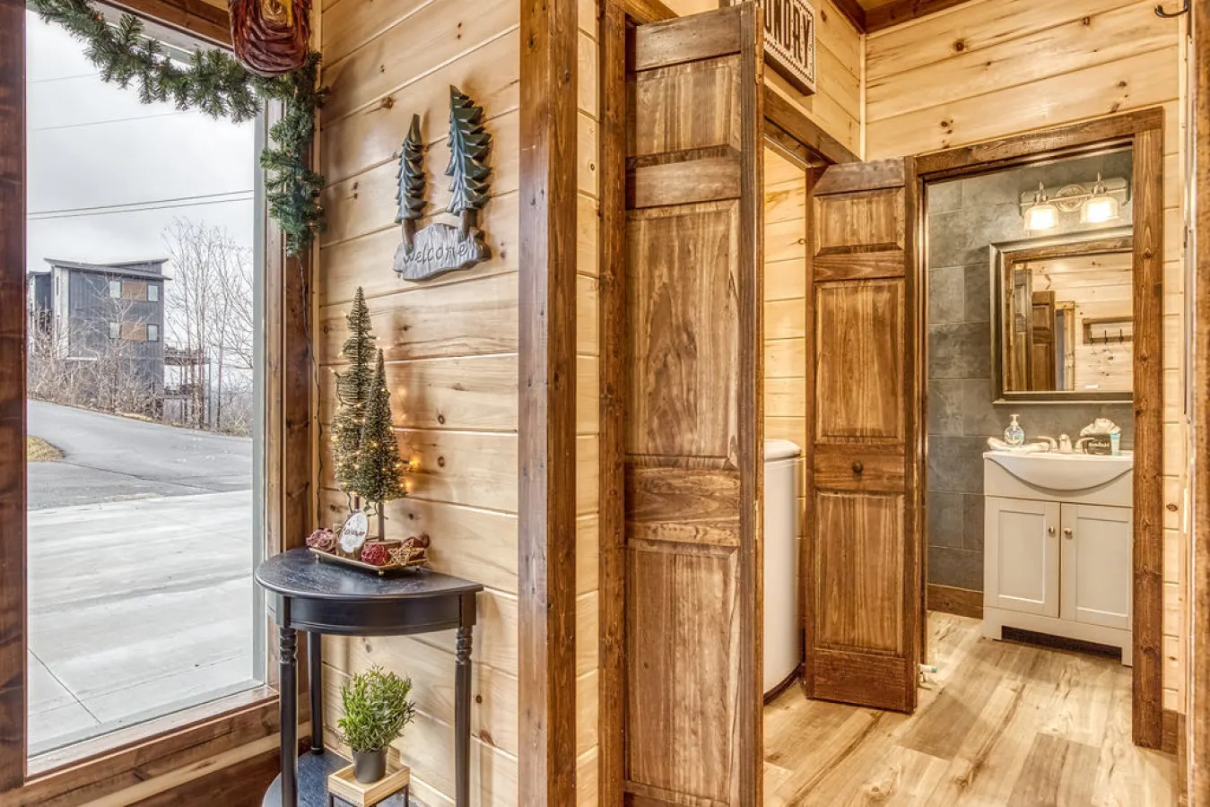 Brand New Cabin w/ Stunning Mountain Views 18