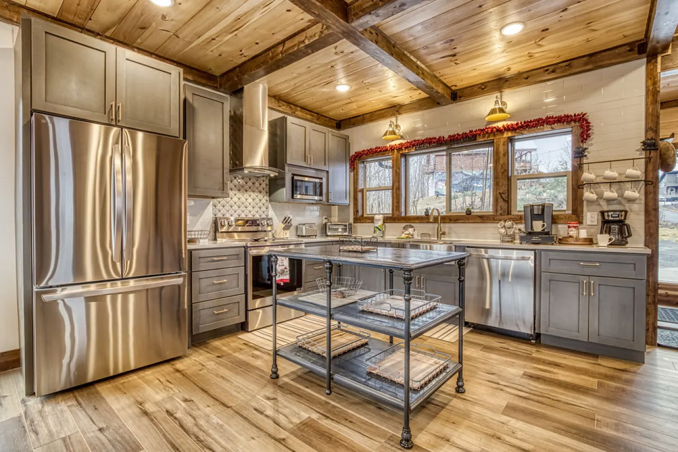 Brand New Cabin w/ Stunning Mountain Views 19