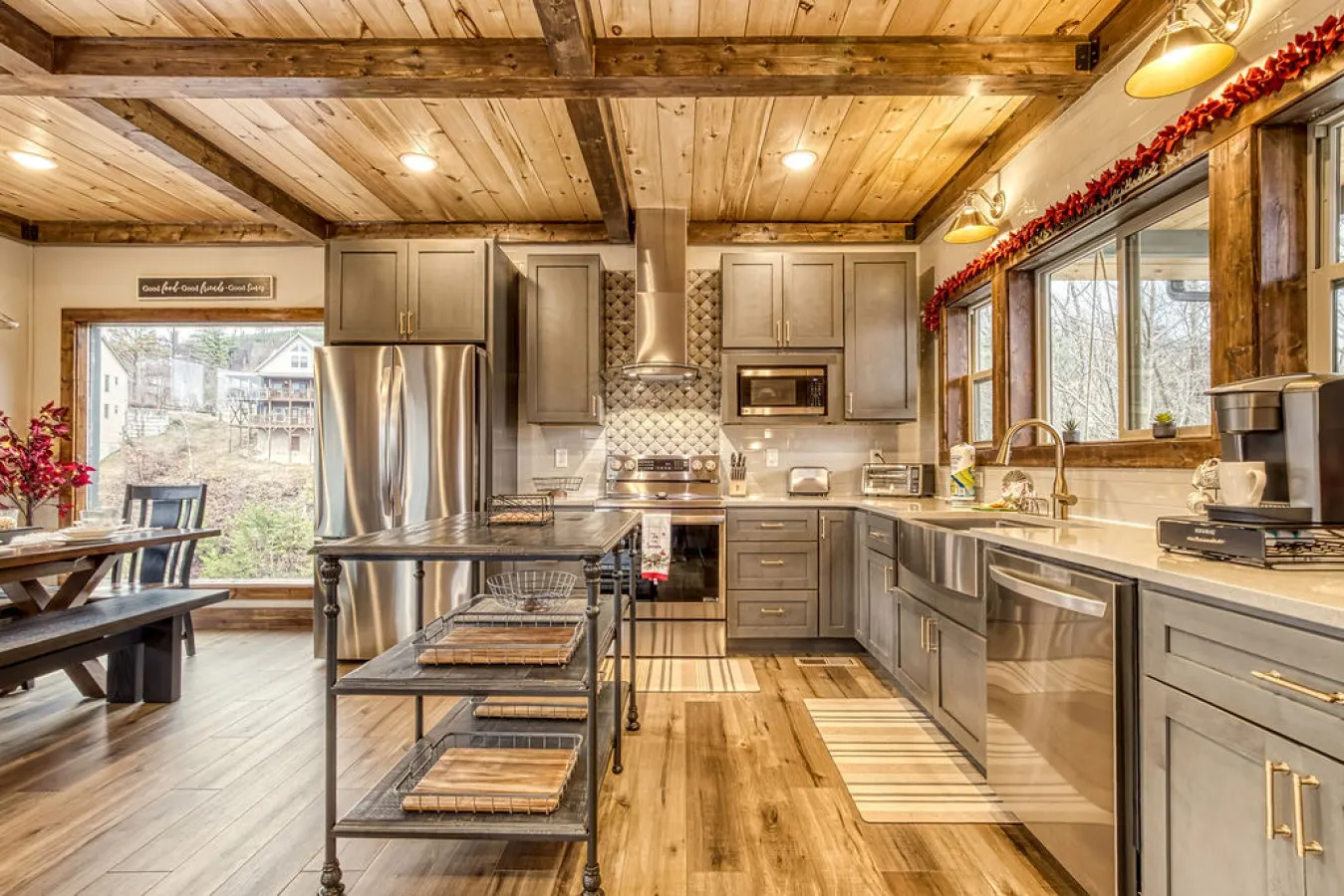 Brand New Cabin w/ Stunning Mountain Views 20