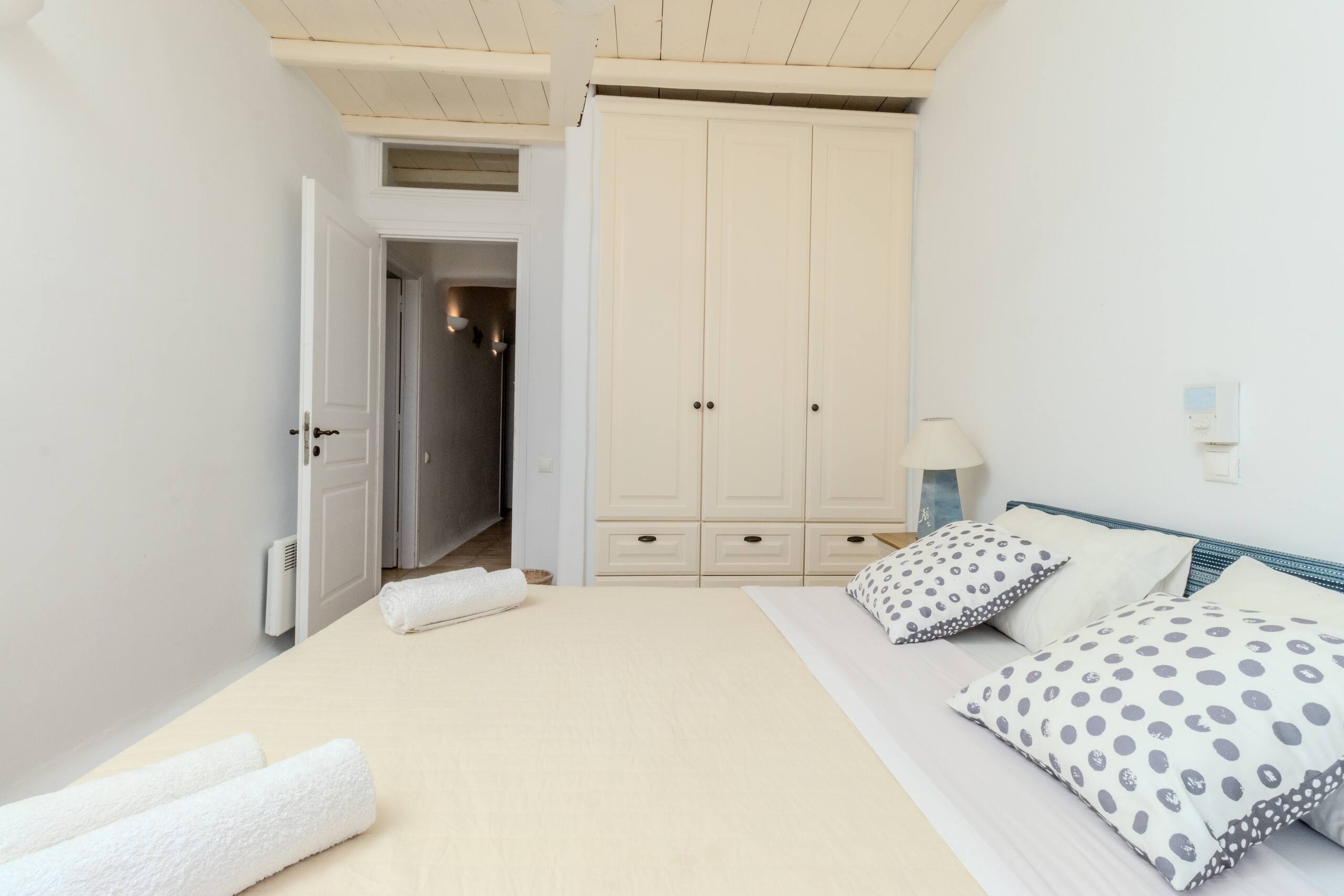 Cycladic Boungainvillea Home 14