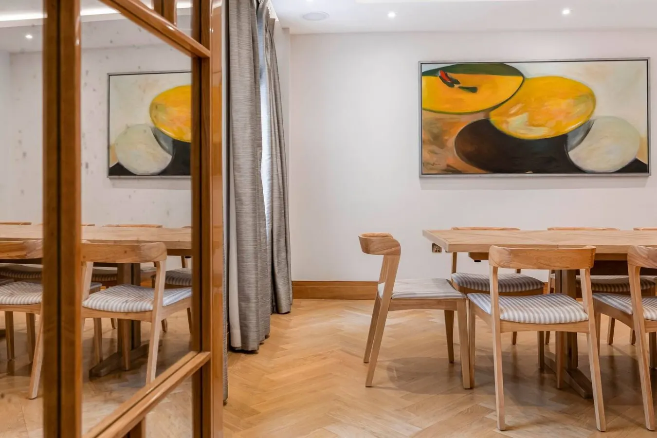 Mayfair 3-Bed with Central AC Upper Grosvenor St 9