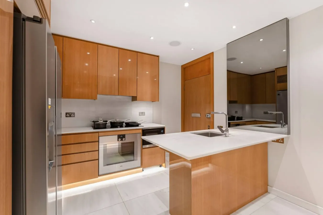Mayfair 3-Bed with Central AC Upper Grosvenor St 16
