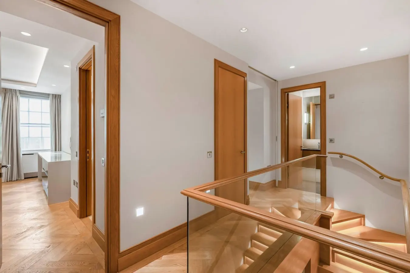 Mayfair 3-Bed with Central AC Upper Grosvenor St 20