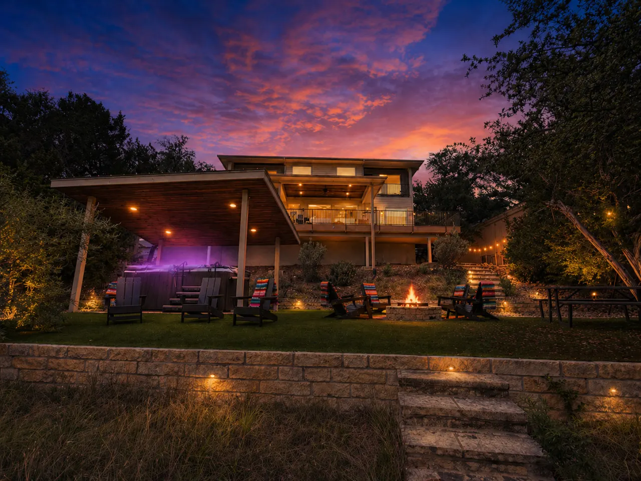 Lake House : Dock & Slip : Heated Pool : Boat Launch : Beach : Game Room