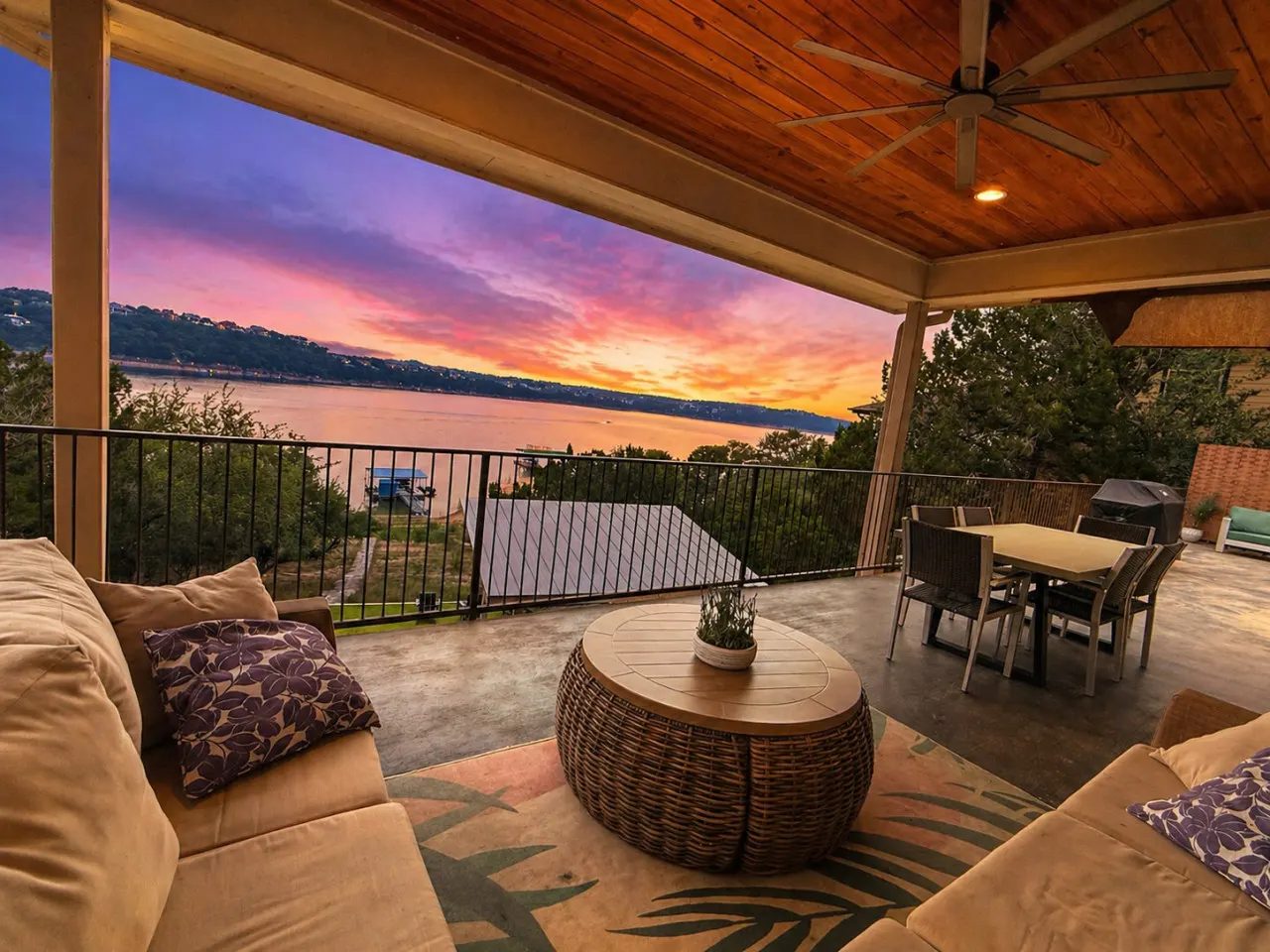 Lake House : Dock & Slip : Heated Pool : Boat Launch : Beach : Game Room — photo 3