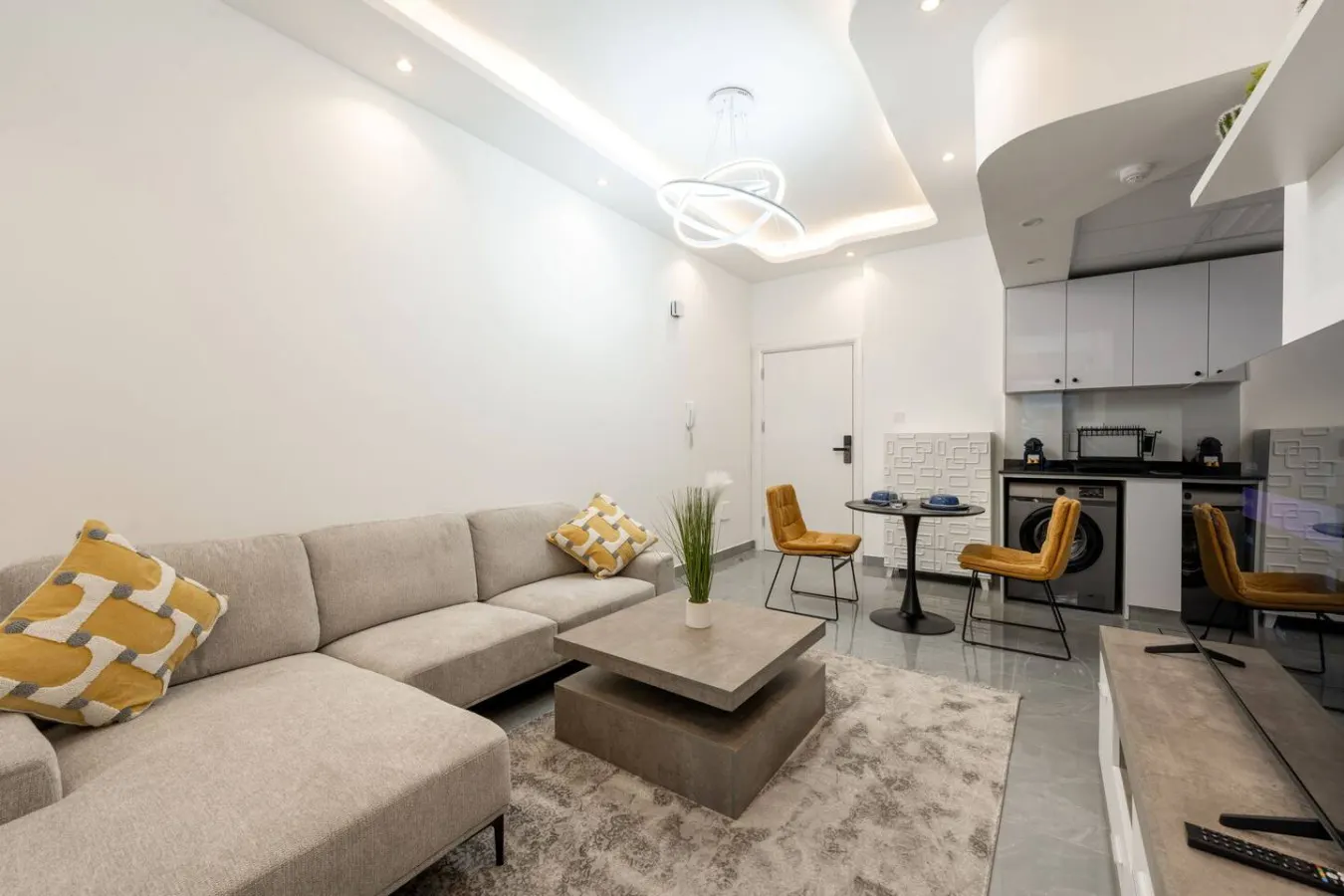 Dubai Marina - 1BHK Homely Apartment 9