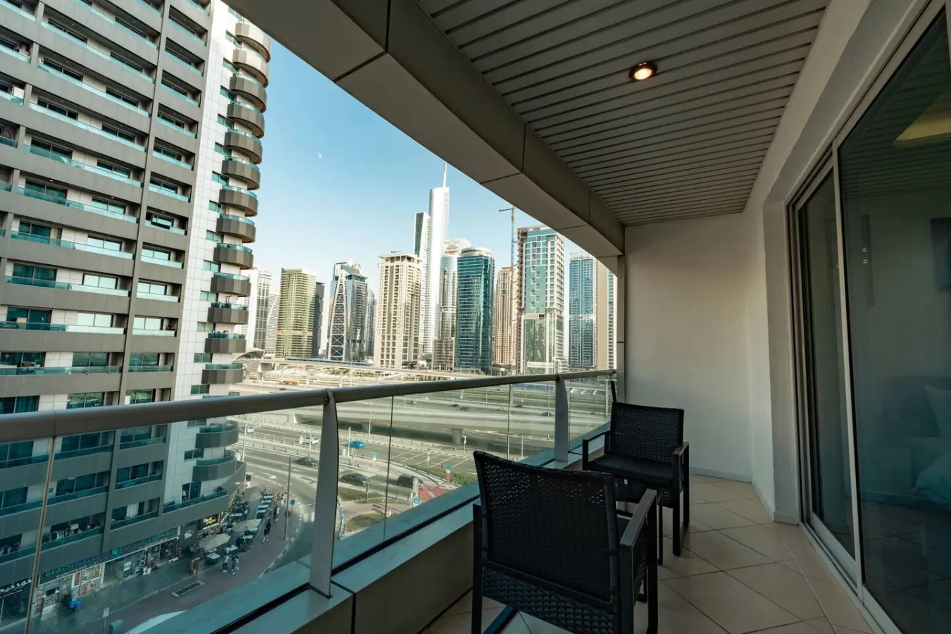 Dubai Marina - 1BHK Homely Apartment 14