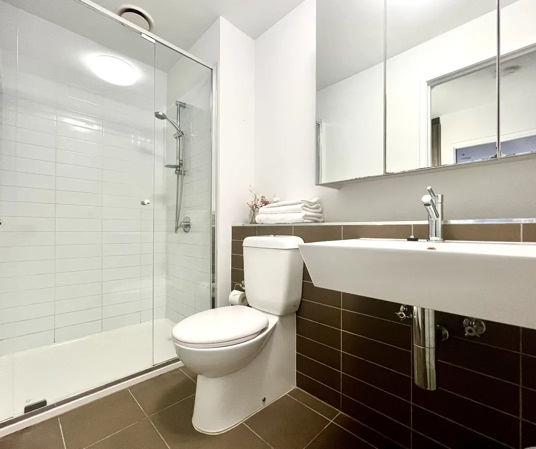 The Melbourne Duo - Two Stylish City Apartments 13
