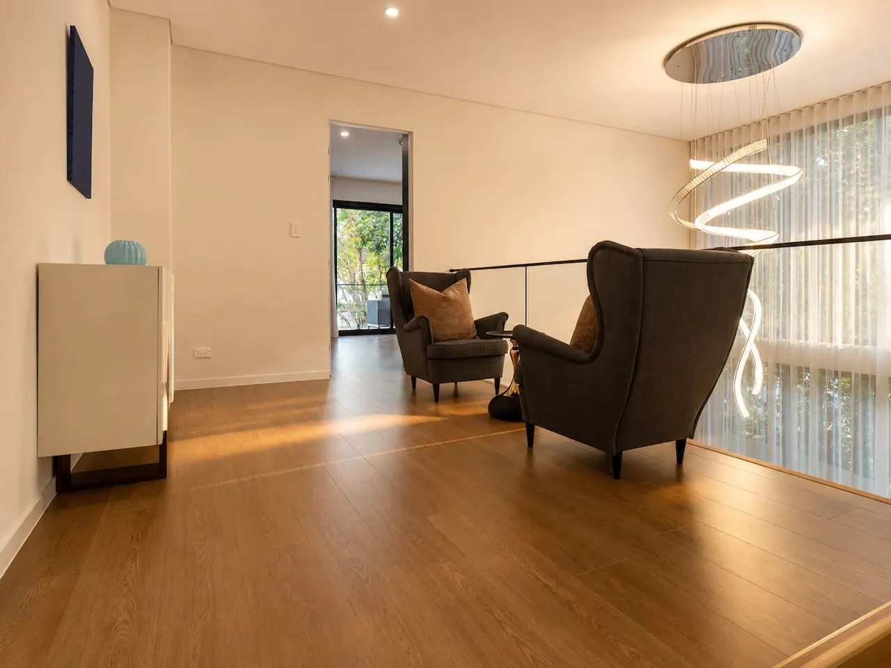 Luxury North Ryde 4BR Duplex with Media Room 16