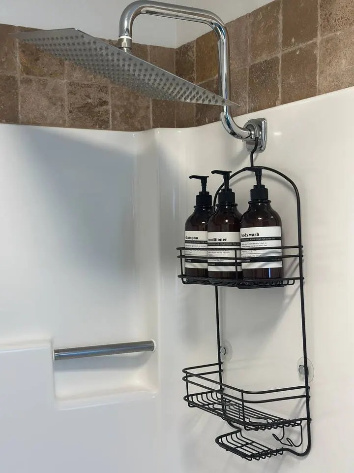 EcoSpa Hot tub, Walk 1 mi to Autzen, Cozy King Bed 16