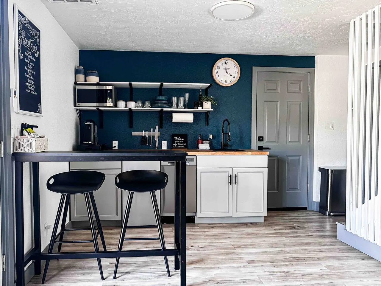 EcoSpa Hot tub, Walk 1 mi to Autzen, Cozy King Bed 5